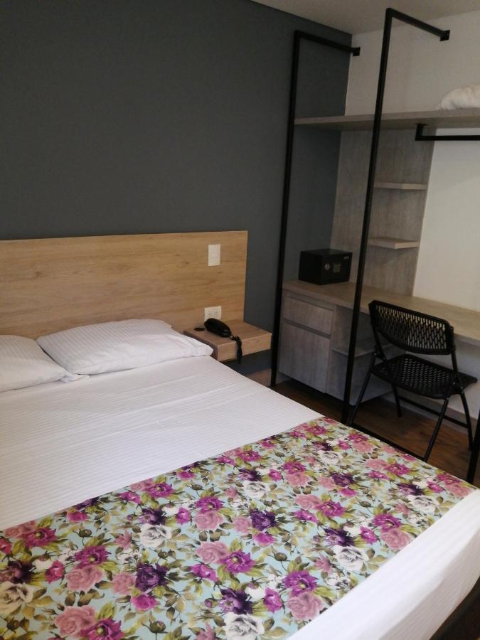 מדיין Hotel Poma Rosa מראה חיצוני תמונה