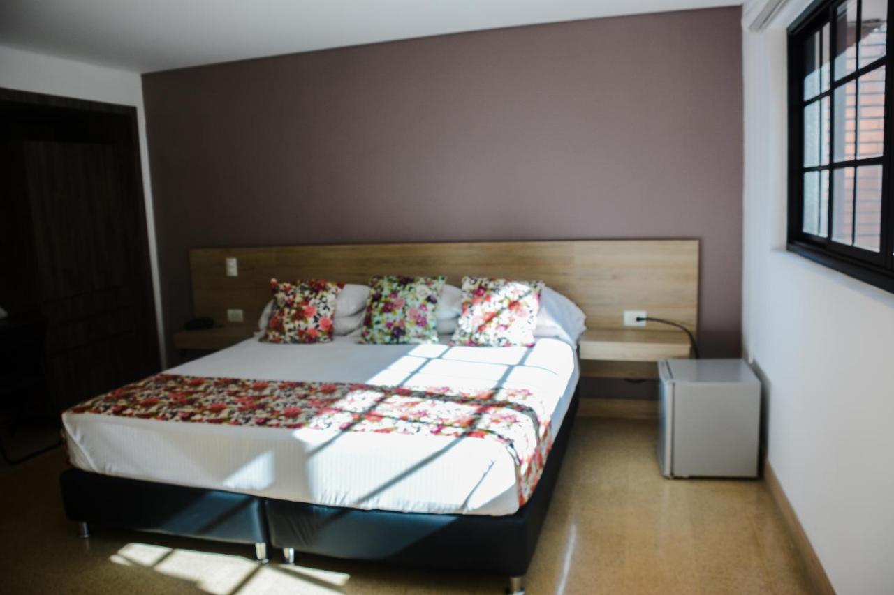 מדיין Hotel Poma Rosa מראה חיצוני תמונה