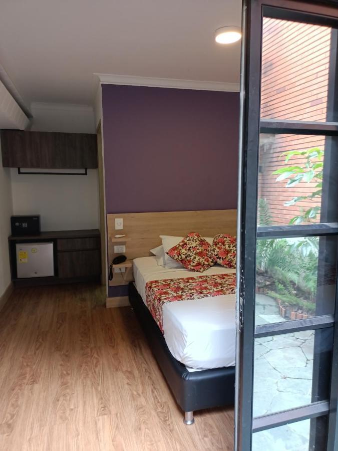 מדיין Hotel Poma Rosa מראה חיצוני תמונה