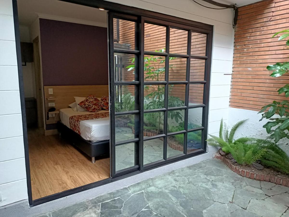 מדיין Hotel Poma Rosa מראה חיצוני תמונה