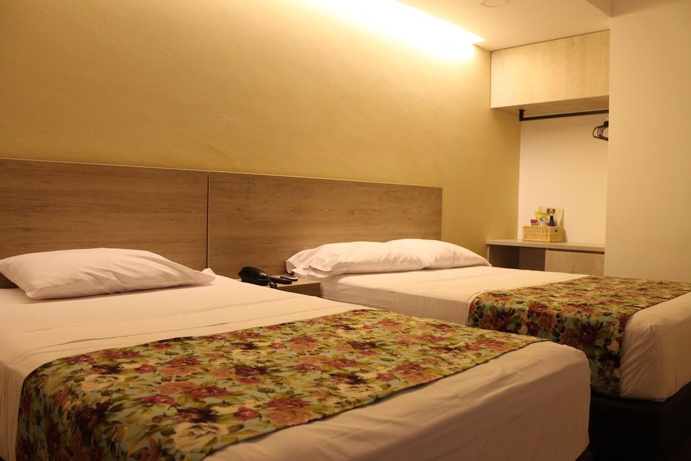 מדיין Hotel Poma Rosa מראה חיצוני תמונה