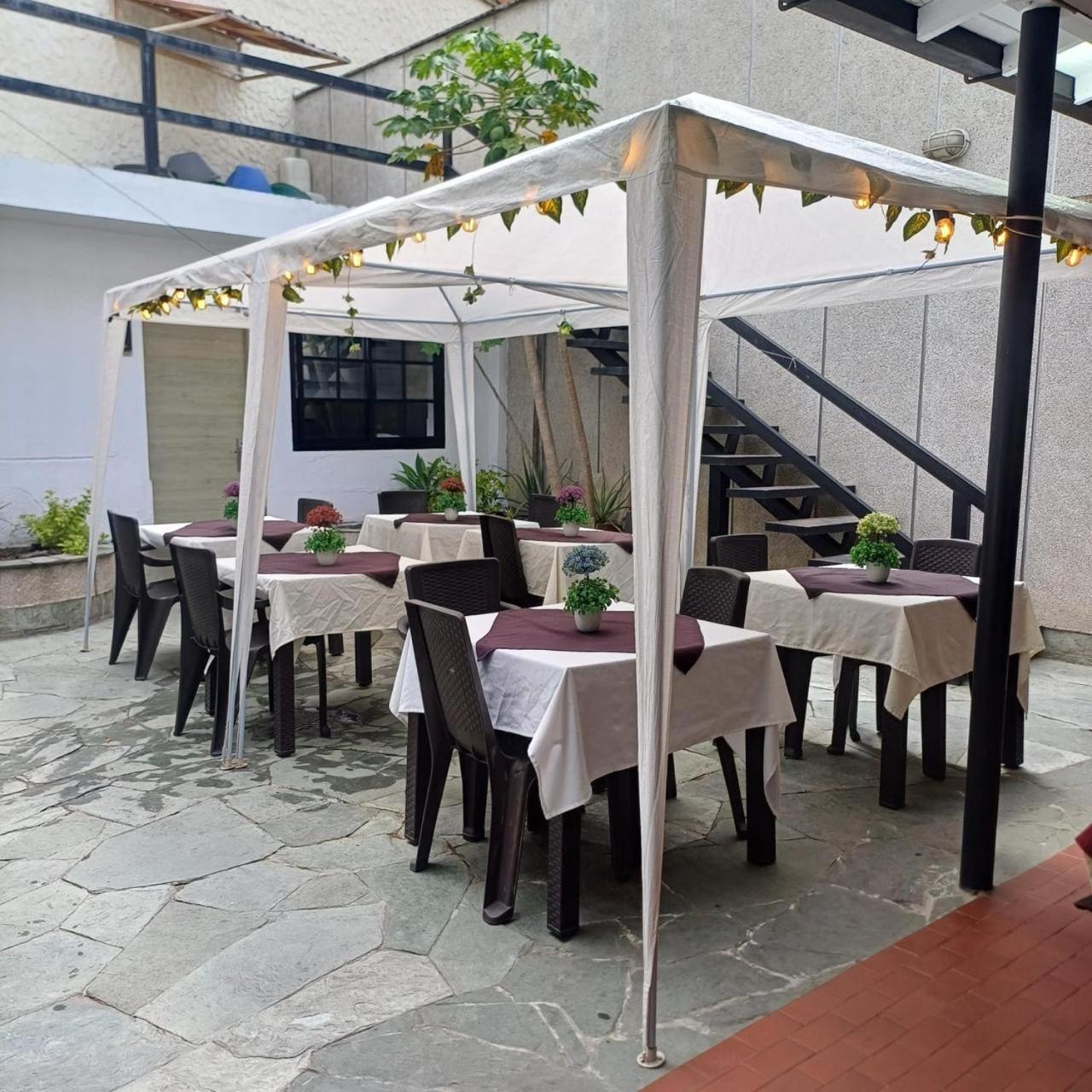 מדיין Hotel Poma Rosa מראה חיצוני תמונה